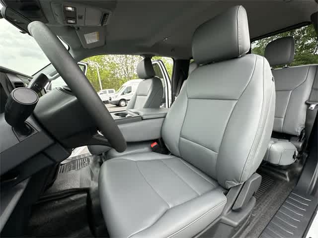 Thumbnail: 2025 Ford Econoline - 39