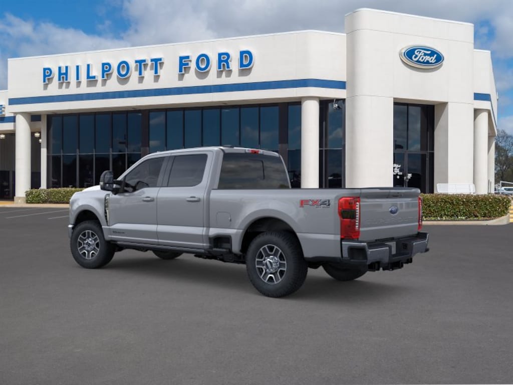 New 2026 Ford F-250 LARIAT Truck Crew Cab
