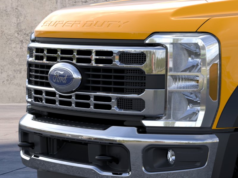 2025 Ford F-450 Super Duty Chassis Cab XLT - Photo 17