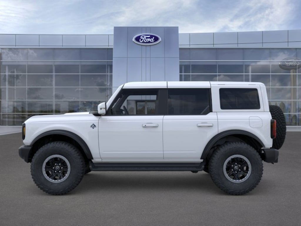New 2025 Ford Bronco Outer Banks SUV