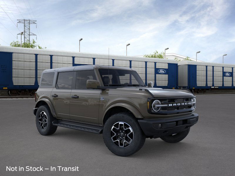 2026 Ford Bronco Outer Banks SUV