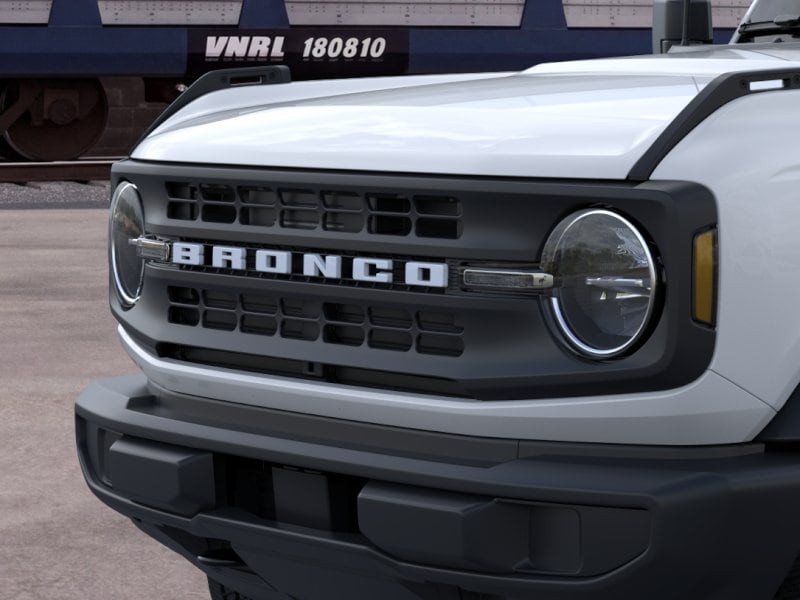 2026 Ford Bronco Base SUV