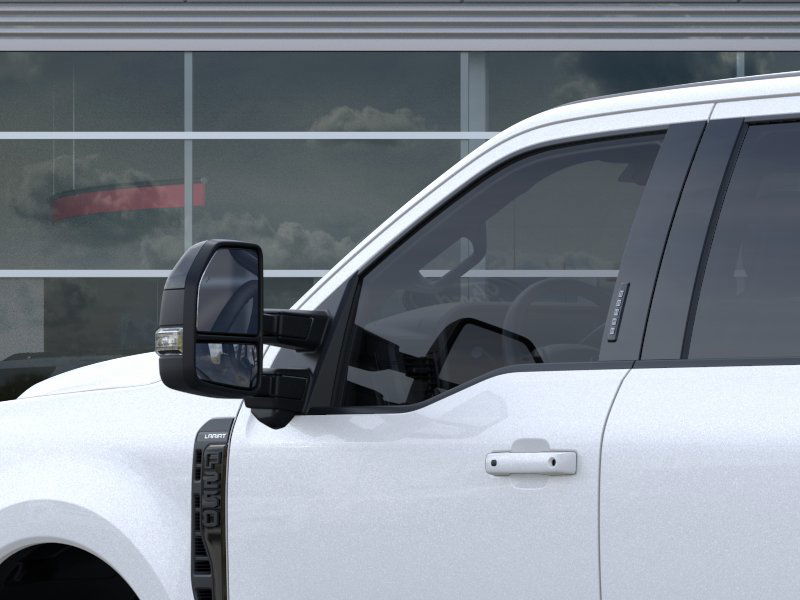 2025 Ford F-250 Lariat photo 18