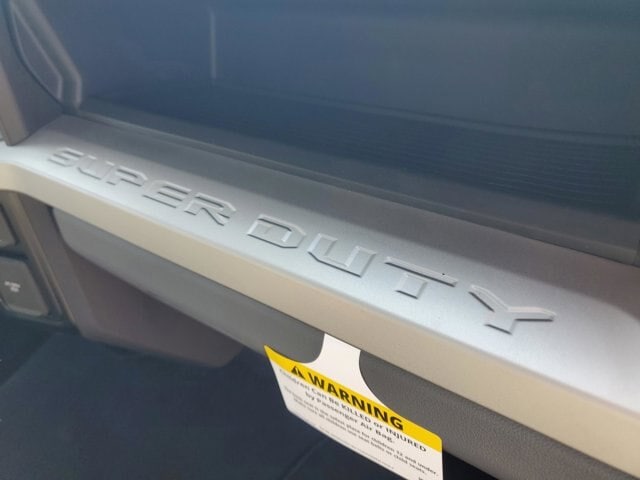 2025 Ford F-350 Super Duty XLT - Photo 59