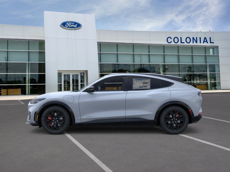 2025 Ford Mustang Mach-E Premium photo 3