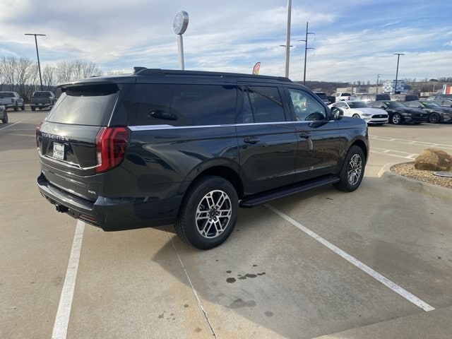 2026 Ford Expedition MAX Active - Photo 17