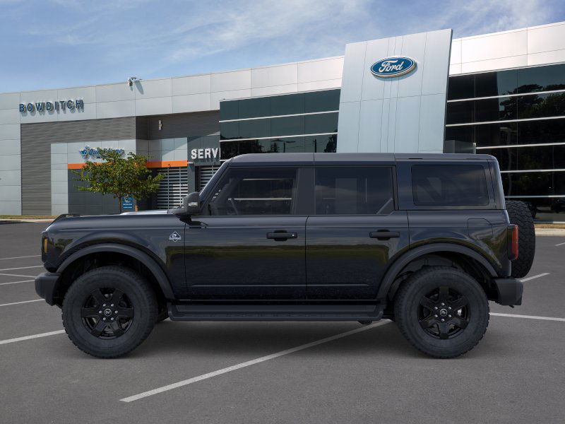 2025 Ford Bronco Outer Banks photo 3