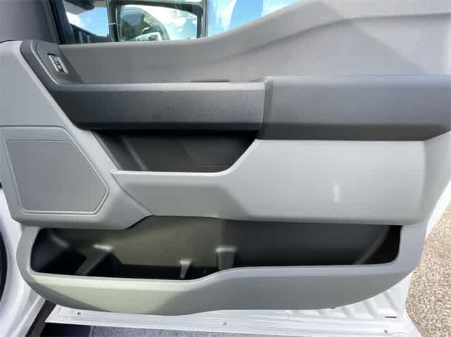 Thumbnail: 2024 Ford Econoline - 45