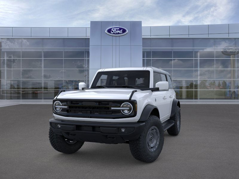 2025 Ford Bronco Outer Banks photo 2