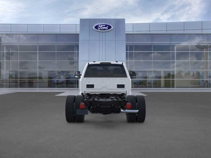 new 2025 Ford F-550 Super Duty car