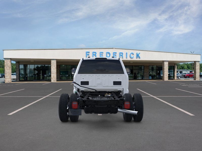 2025 Ford Super Duty F-350 DRW F-350 XL 4WD Crew Cab 179 WB 60 CA