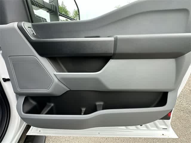 Thumbnail: 2025 Ford Econoline - 46