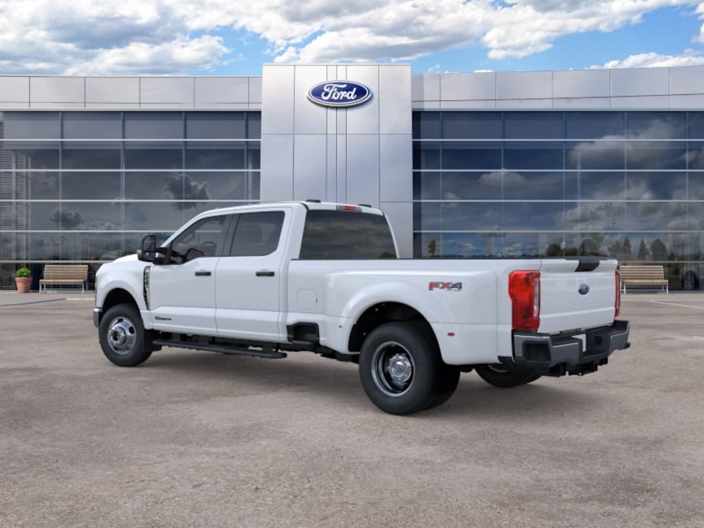 New 2026 Ford F-350 XLT Crew Cab