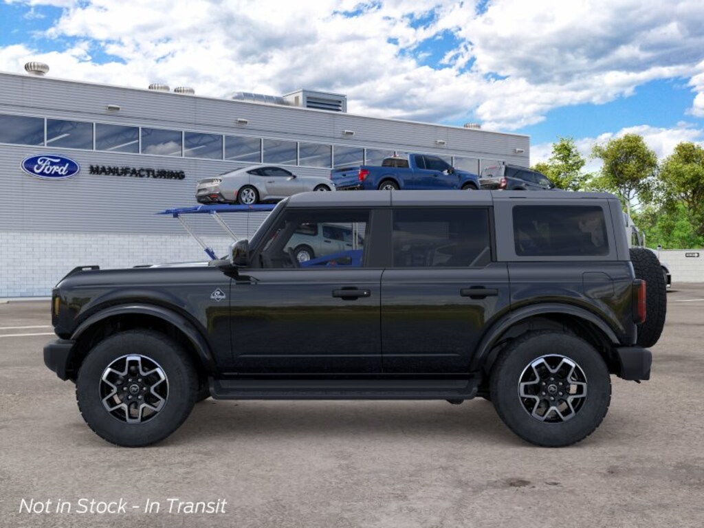 New 2026 Ford Bronco Outer Banks SUV