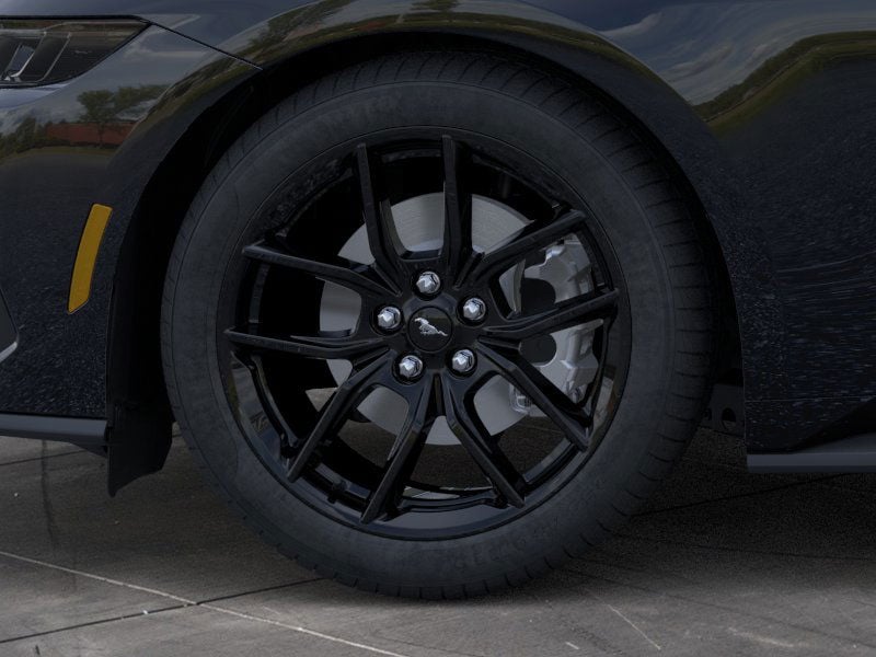 2025 Ford Mustang  19