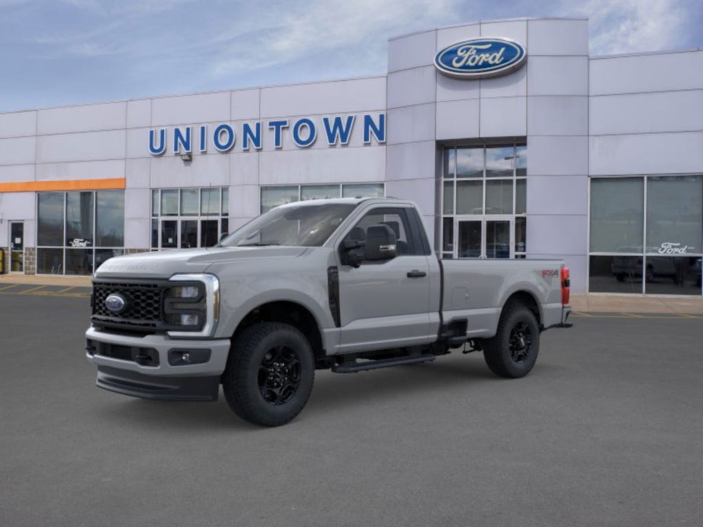 New 2025 Ford F-350 Super Duty XL 4x4 XL Regular Cab 8 ft. LB SRW Pickup