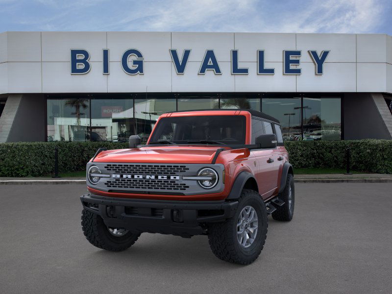 2024 Ford Bronco Badlands photo 2