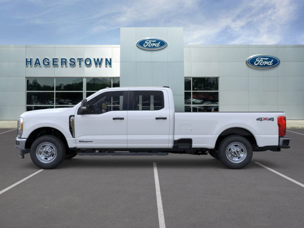 New 2026 Ford F-350 XL Truck Crew Cab
