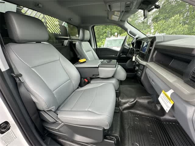 Thumbnail: 2025 Ford Econoline - 46