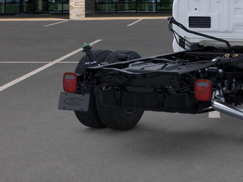 2025 Ford Super Duty F-350 DRW F-350 XL 4WD Crew Cab 179 WB 60 CA