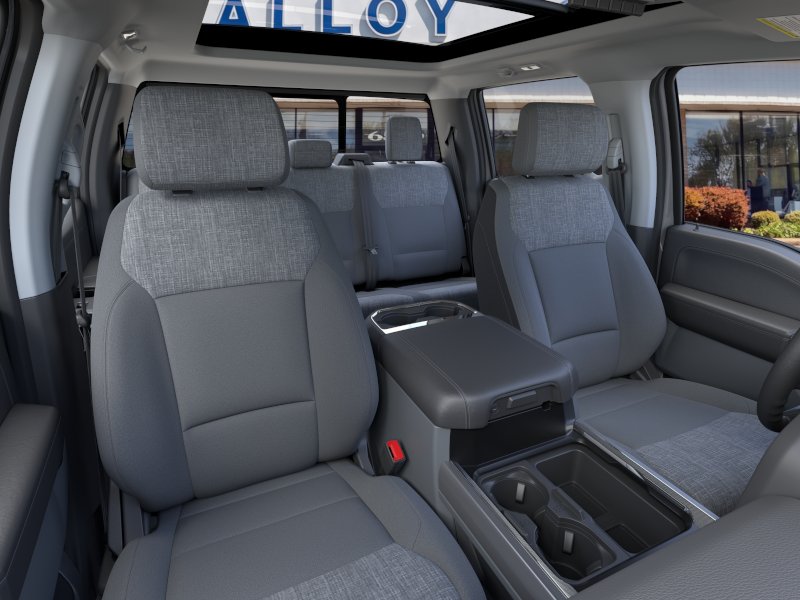 2026 Ford F-350 Super Duty XLT - Photo 32