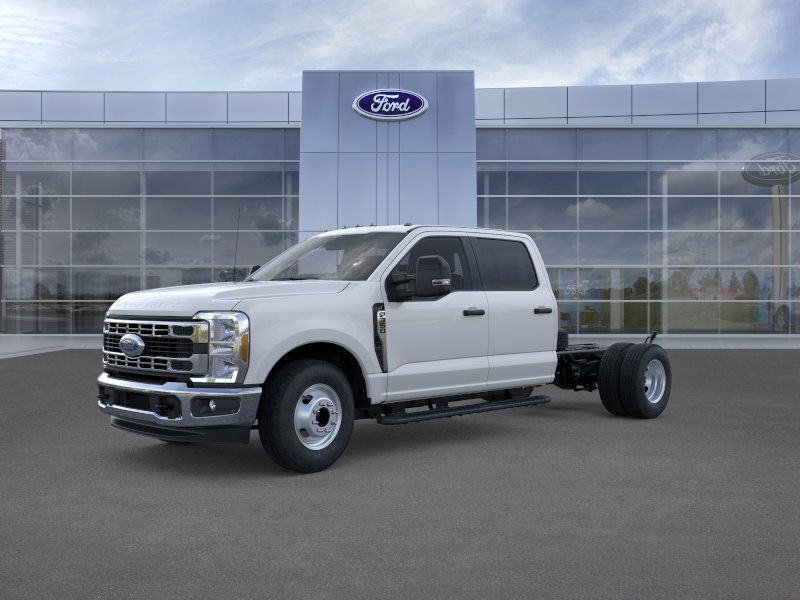 2026 Ford F-350 Super Duty Chassis Cab XL's photo