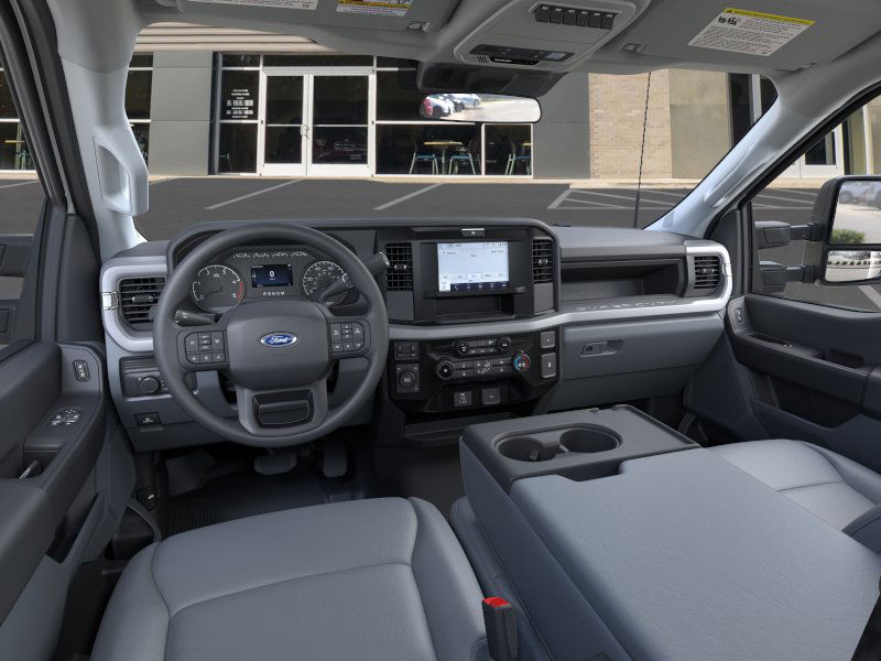 2025 Ford F-600 Super Duty Chassis Cab XL - Photo 31