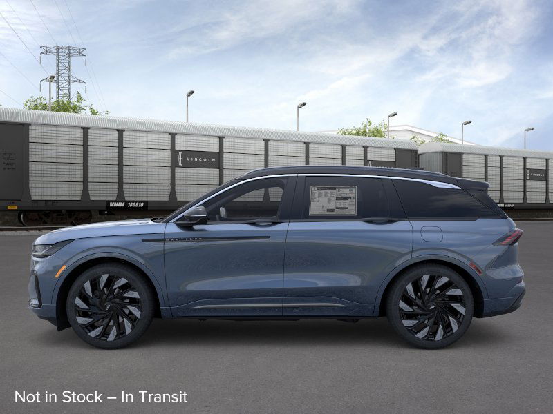 2026 Lincoln Nautilus Black Label photo 3