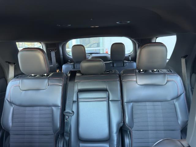 2026 Ford Explorer ST-Line - Photo 32