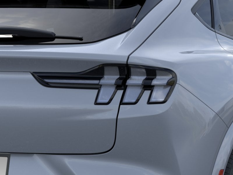 2025 Ford Mustang Mach-E GT - Photo 21