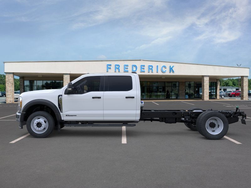 2025 Ford Super Duty F-550 DRW F-550 XL