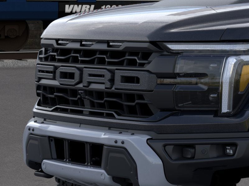 2025 Ford F-150 Raptor 39