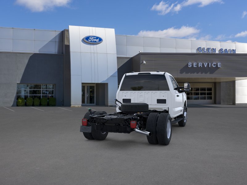 2025 Ford F-350 Super Duty Chassis Cab XL - Photo 30