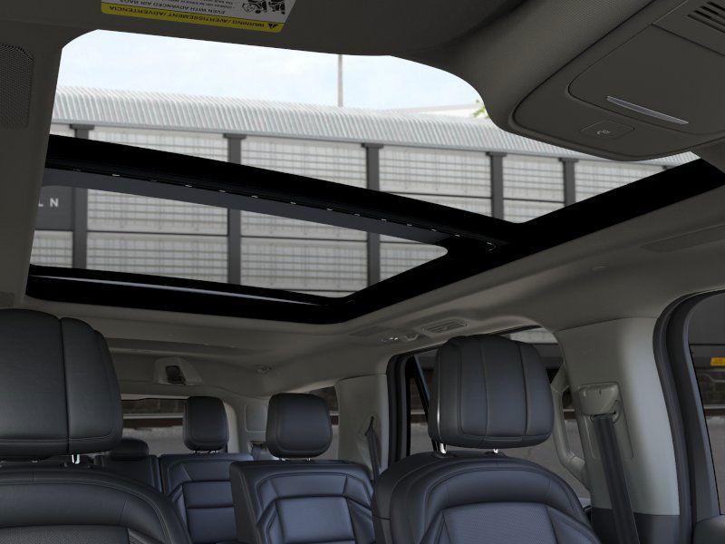 Thumbnail: 2025 Lincoln Navigator - 45