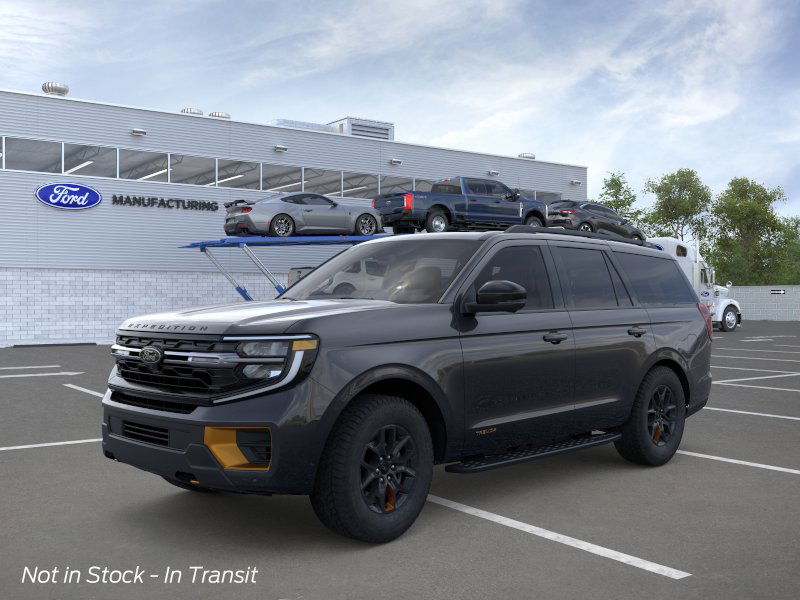 2025 Ford Expedition photo 3