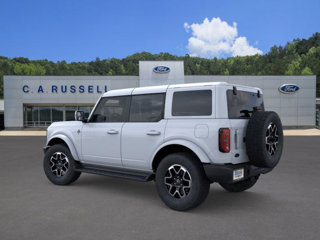 New 2025 Ford Bronco Outer Banks SUV