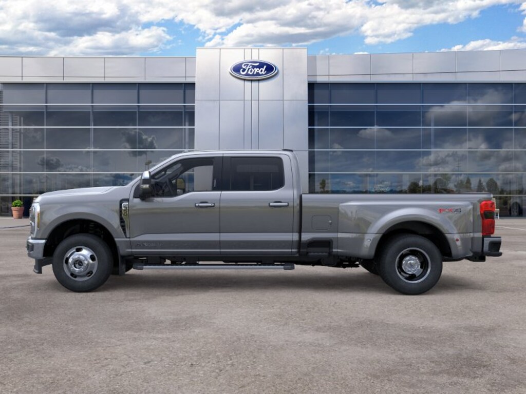 New 2026 Ford Super Duty F-350® Lariat® TRUCK