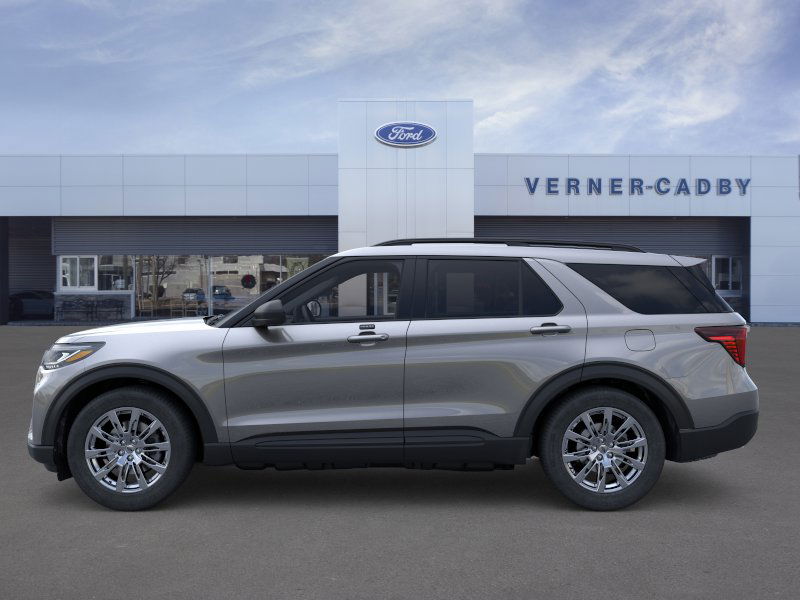 2026 Ford Explorer photo 2