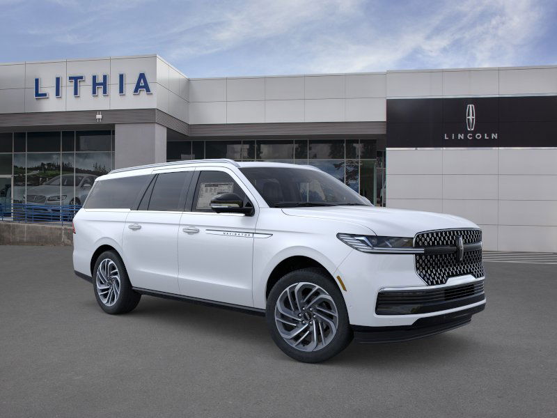 Thumbnail: 2026 Lincoln Navigator L - 38