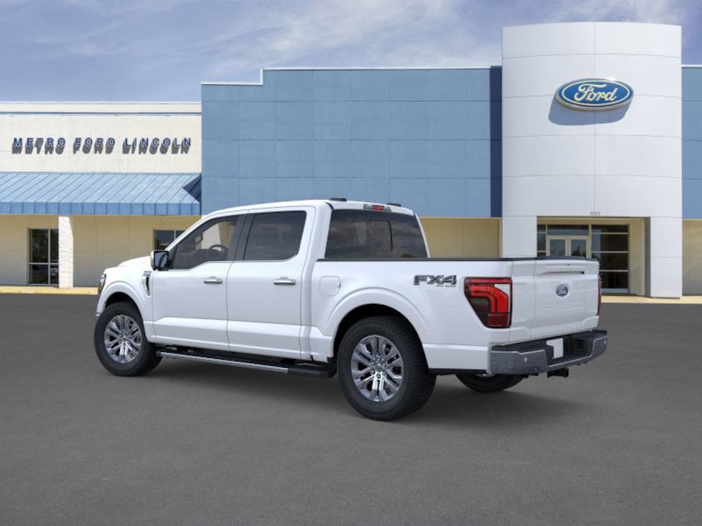 New 2025 Ford F-150 Lariat Crew Cab