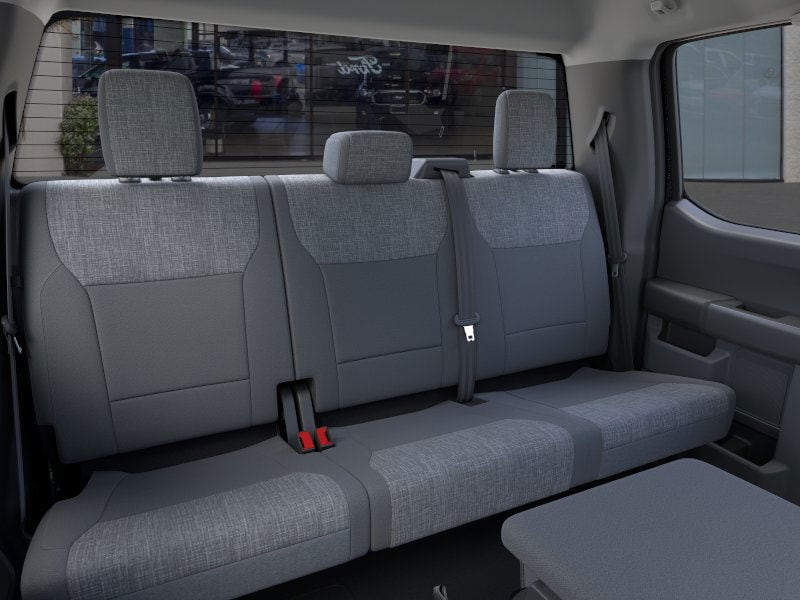 2025 Ford F-350 Super Duty XLT - Photo 11