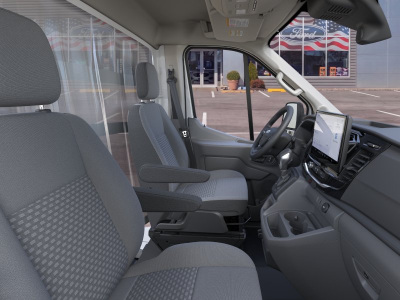2025 Ford Transit Cutaway Base - Photo 24