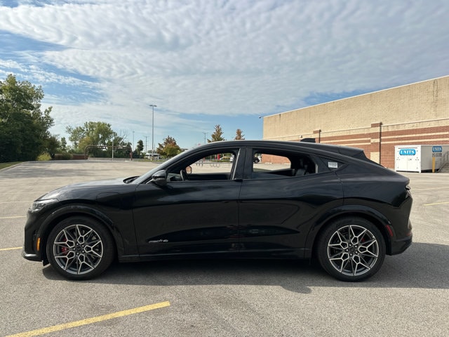 2025 Ford Mustang Mach-E GT - Photo 40
