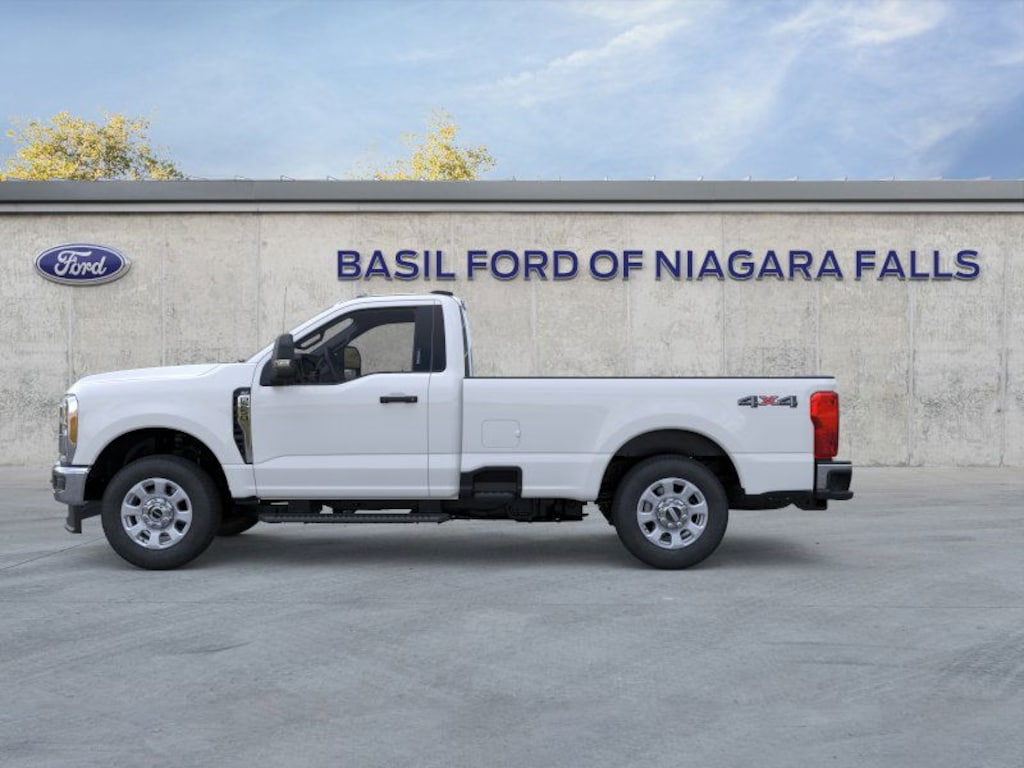 New 2025 Ford Super Duty F-250 SRW XLT 4WD Reg Cab 8 Box 4WD Reg Cab 8 Box