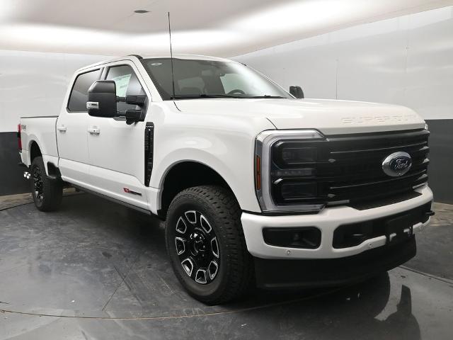 2025 Ford F-250 Super Duty Platinum - Photo 46