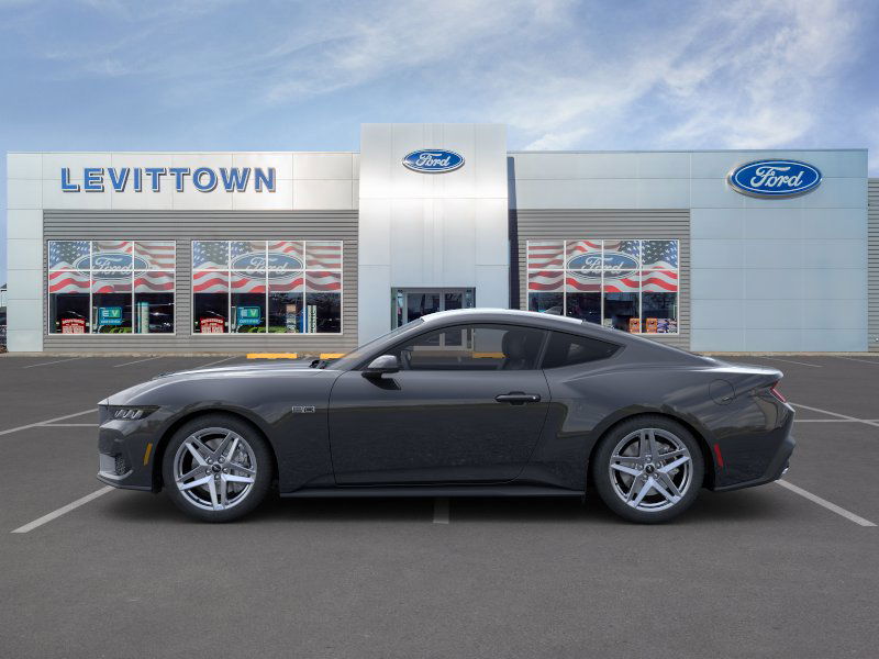 2024 Ford Mustang photo 3