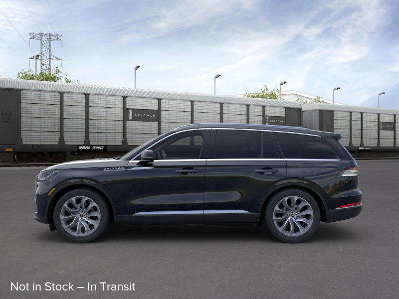 2025 Lincoln Aviator Reserve photo 3