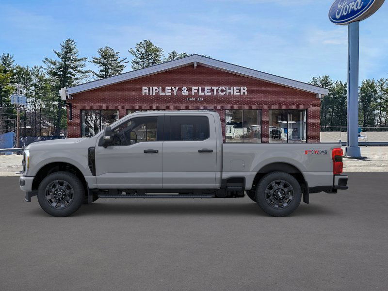 2026 Ford F-350 XL photo 2