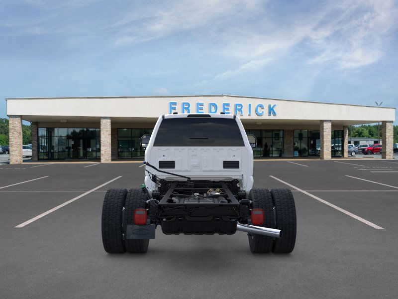 2025 Ford Super Duty F-550 DRW F-550 XL