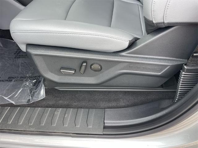 2025 Ford F-150 Lightning Flash - Photo 63